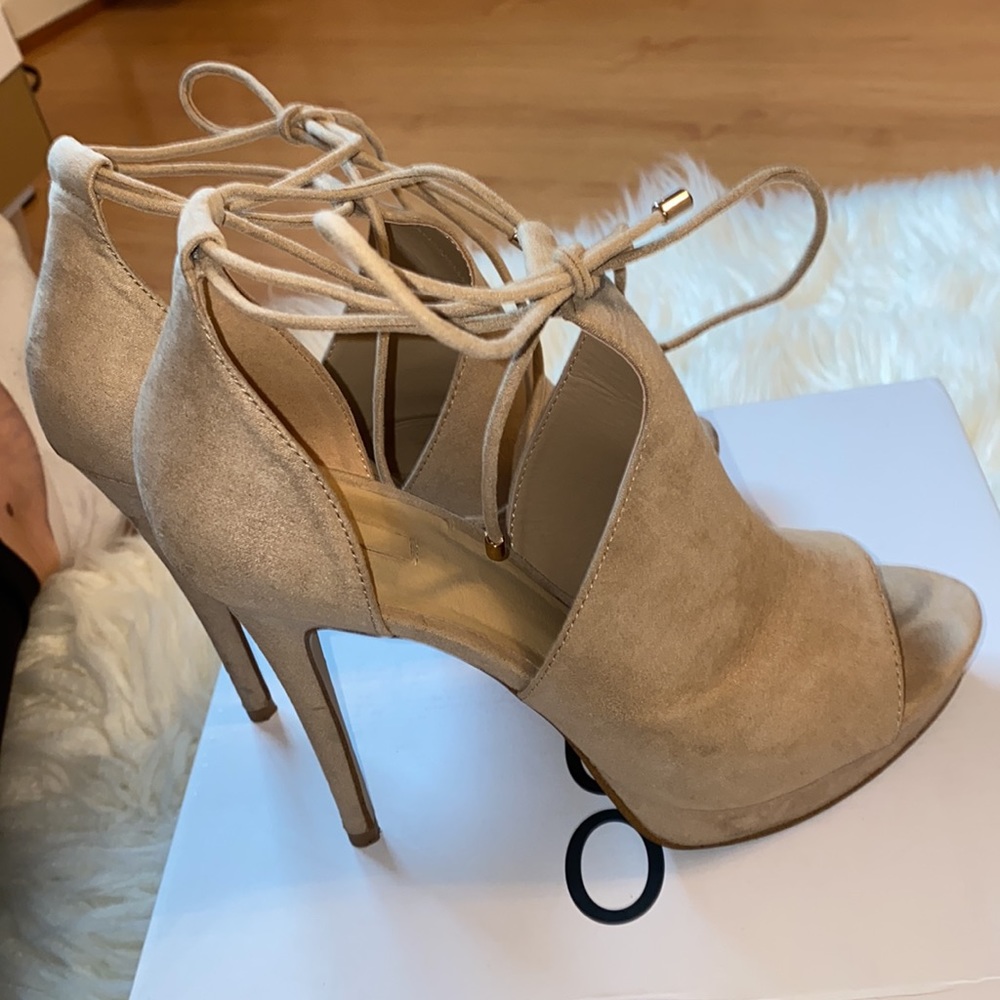 Aldo Tilley suede heel